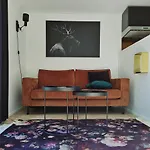 山林小屋 Tiny Damhert Veluwe Nature Escape
